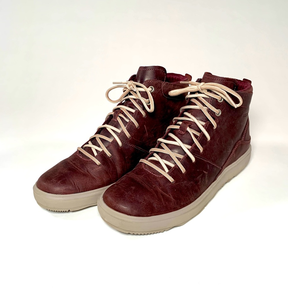 Women’s Casual Burgundy/Dark Red Merrell Around Town Mid Lace Boot Size 9